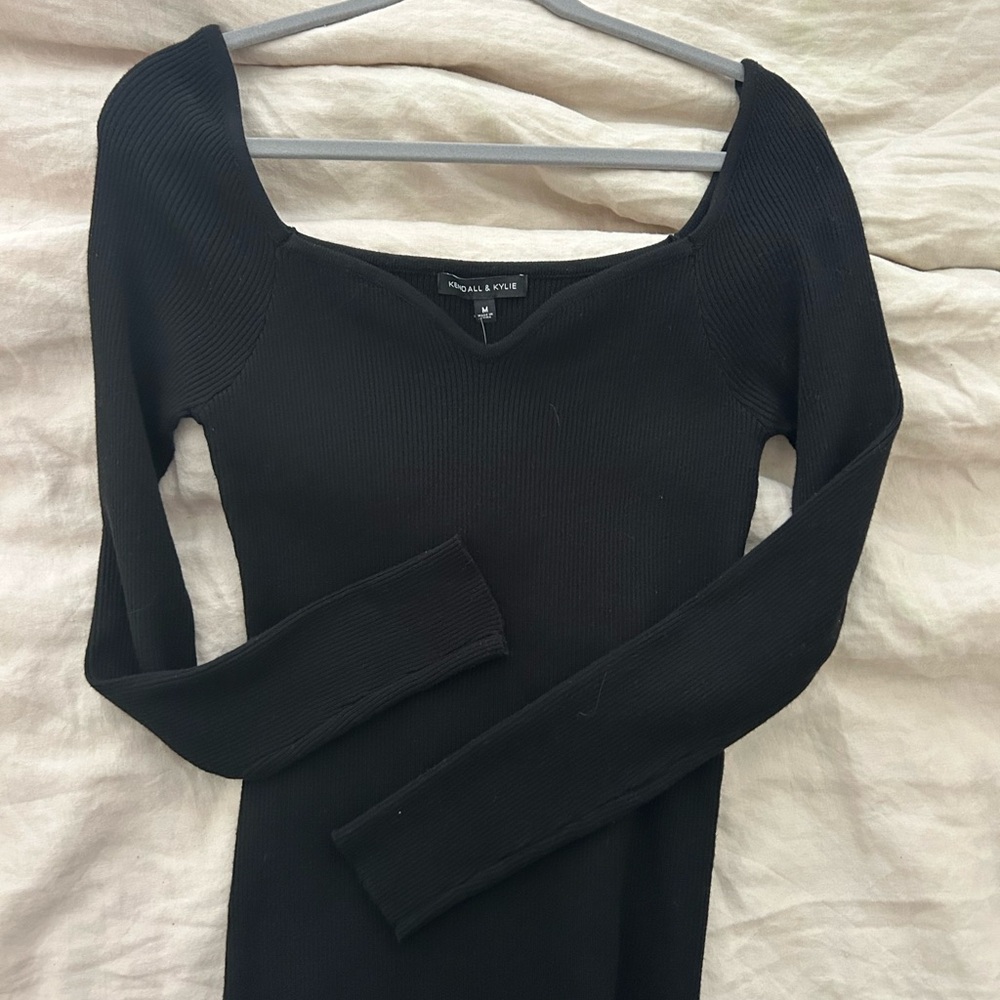 Kendall & Kylie Black V-Neck Ribbed Fitted Dress